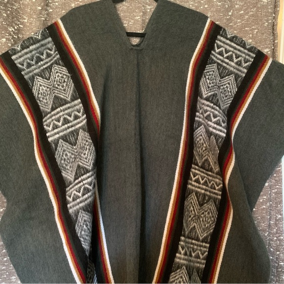 Vintage Indian Arts Wool Poncho Free Size/Unisex Clothing - Picture 3 of 6